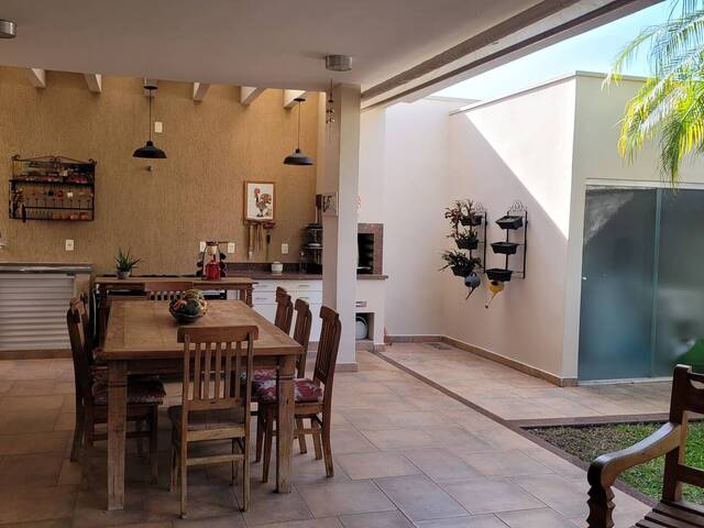 #30 - Casa para Venda em São José dos Campos - SP - 3