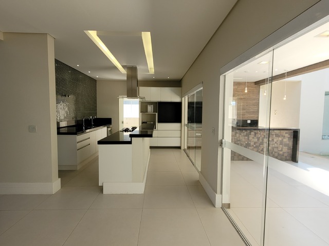 Casa para Venda em São José dos Campos - 5