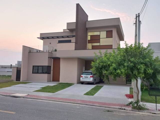 Casa para Venda em São José dos Campos - 1