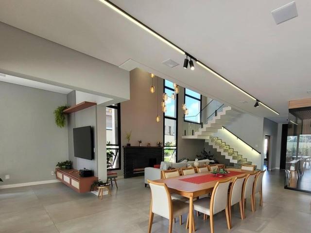 Casa para Venda em São José dos Campos - 4