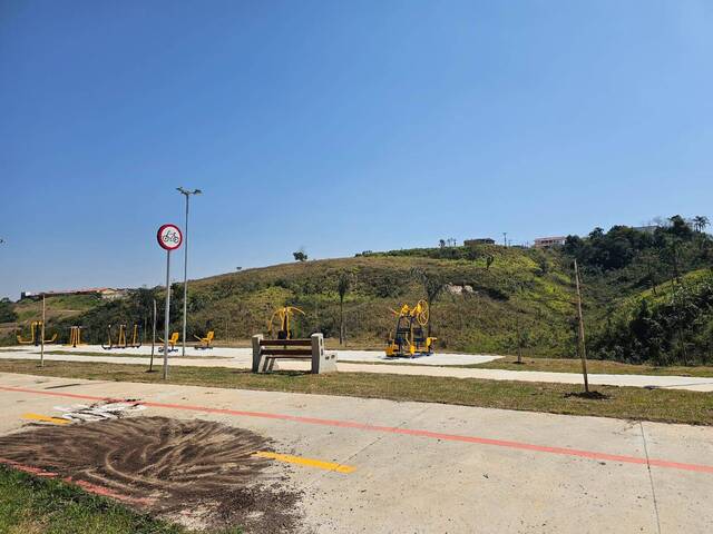 Área para Venda em São José dos Campos - 4